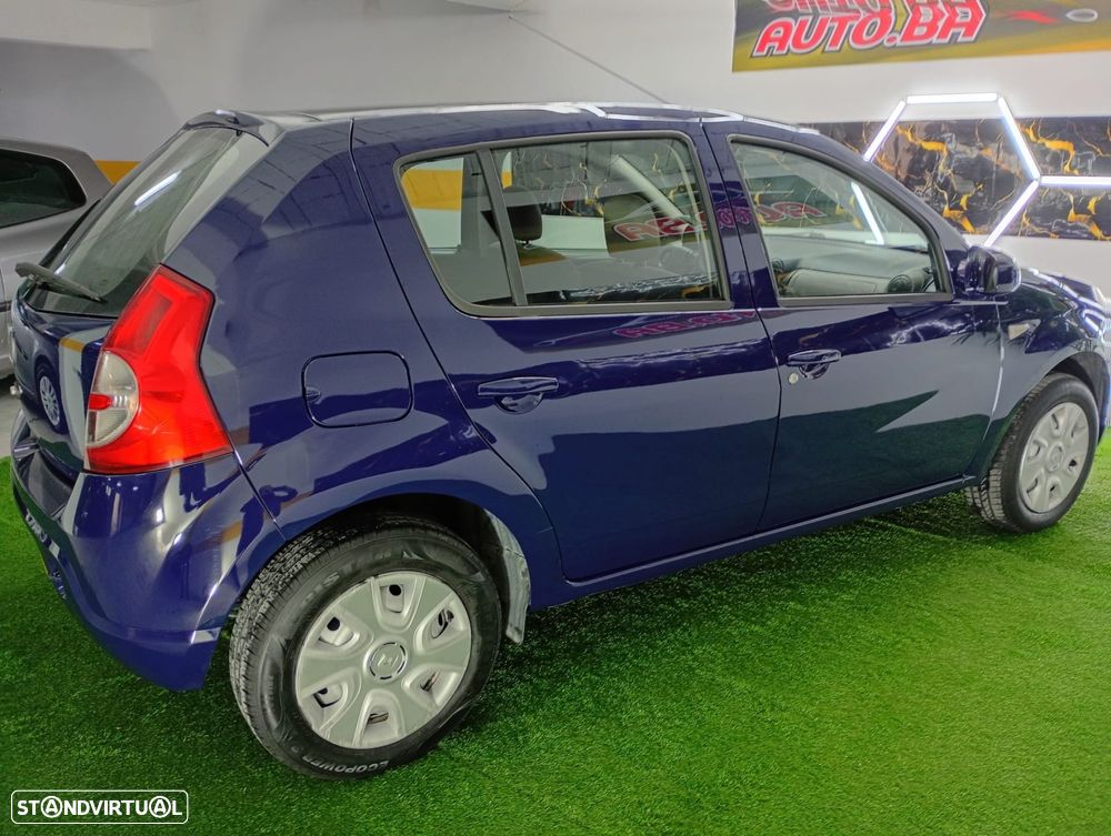 Dacia Sandero 1.2 16V SL 10 Anos Bi-Fuel - 24
