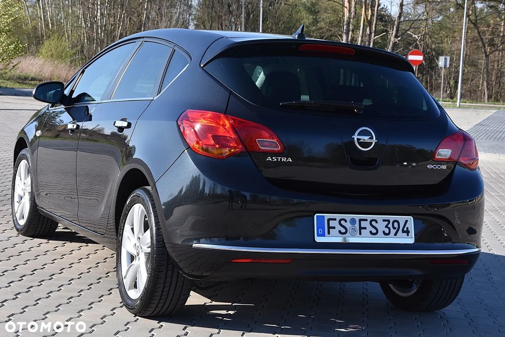 Opel Astra 1.4 T Cosmo EU6 - 5