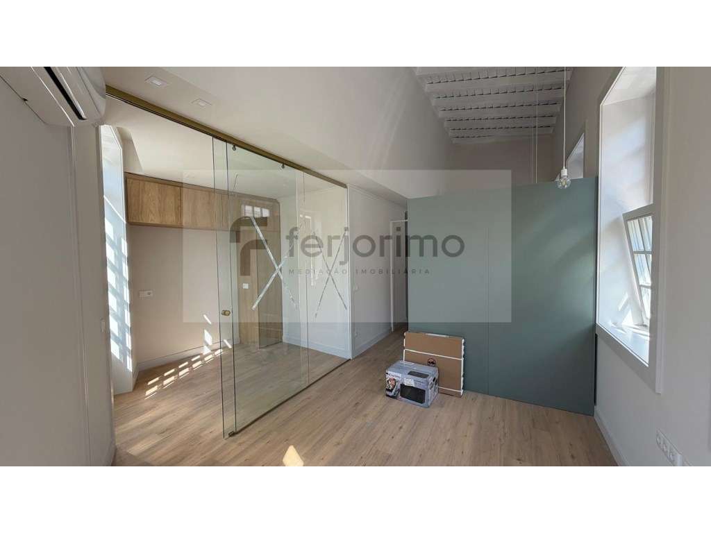 APARTAMENTO PARA ARRENDAMENTO DE QUALIDADE SUPERIOR (CENTRO).