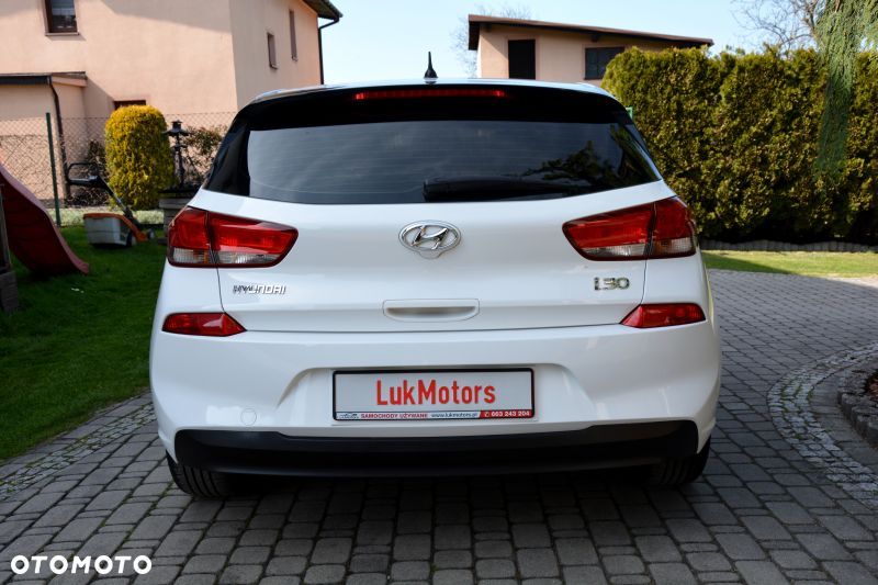 Hyundai i30 1.4 Comfort - 25