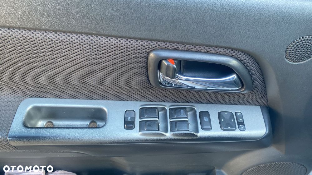 Isuzu D-Max 3.0d DC LS - 16