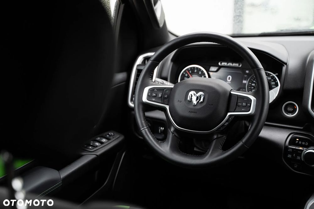 RAM 1500 - 14