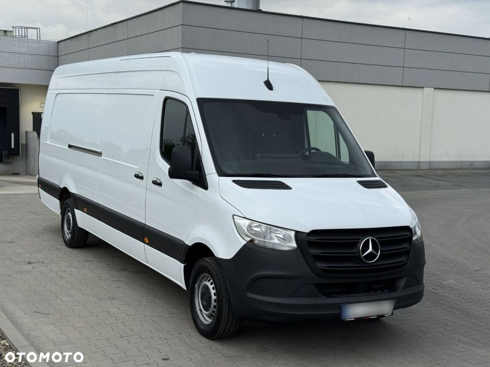 Mercedes-Benz Sprinter - 16