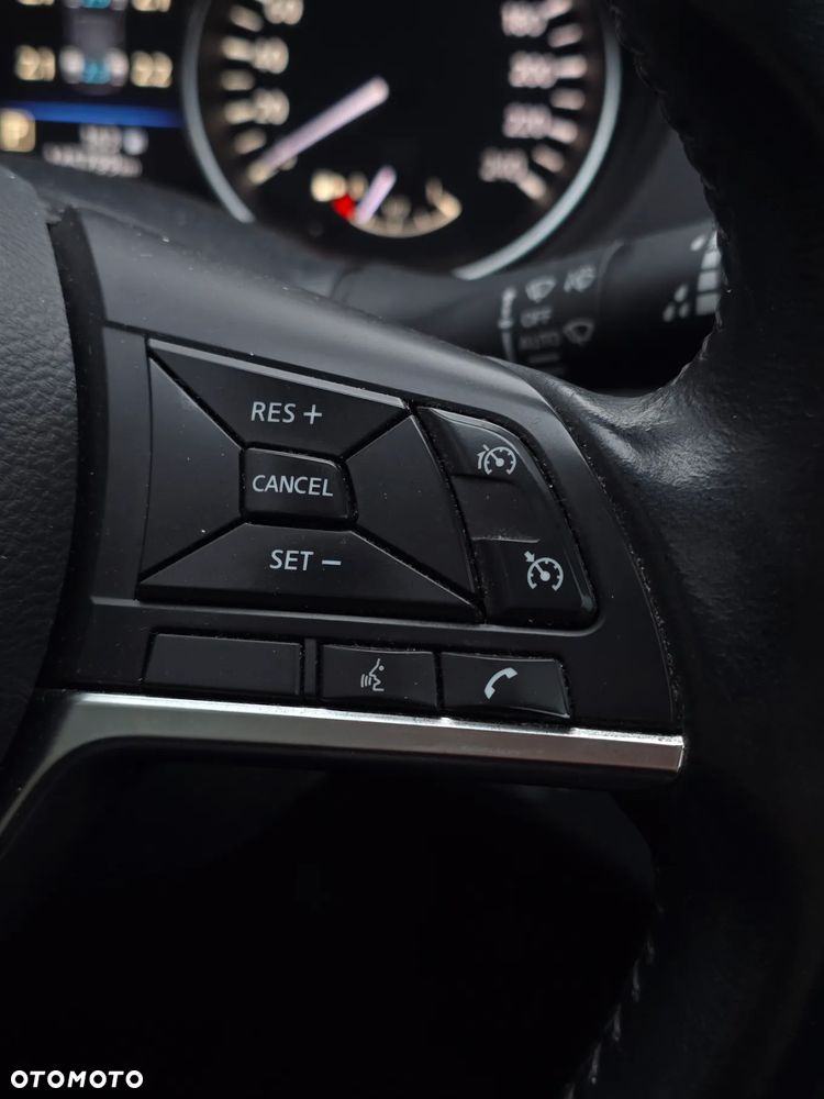 Nissan Qashqai 1.3 DIG-T Tekna DCT - 18