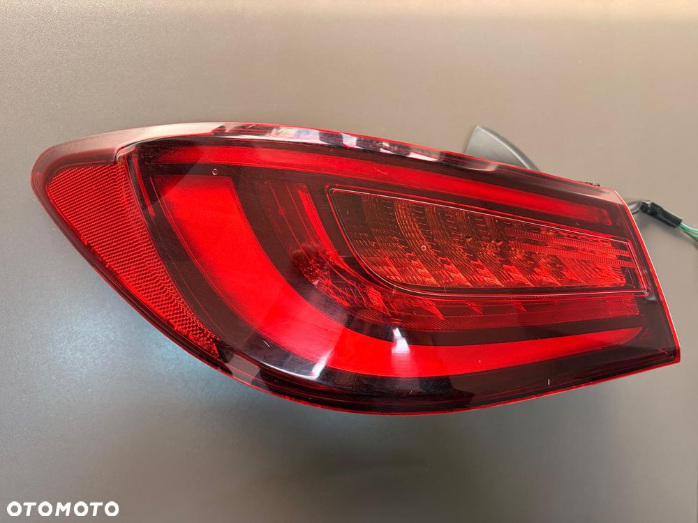 Infiniti Q50 Lampa Tył Tylna Lewa Lewy tył w błotnik DB - 1