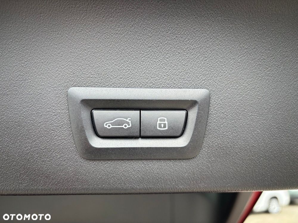 BMW X3 xDrive20d mHEV - 38