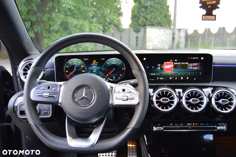 Mercedes-Benz CLA 220 d AMG Line 8G-DCT - 38