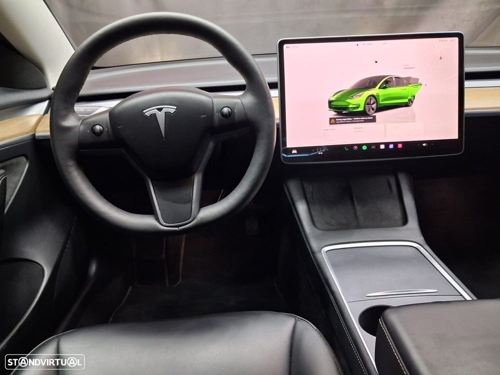 Tesla Model 3 - 11