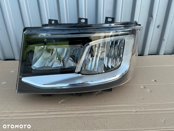 Lampa LED Scania R S NGS NGR reflektor 2655848