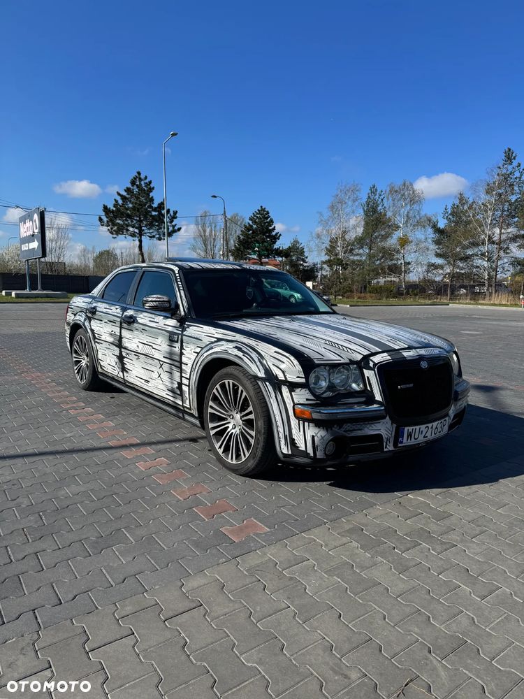 Chrysler 300C - 11