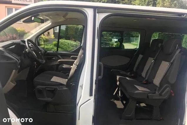 Ford Tourneo Custom 300 L2H1 VA Titanium - 18