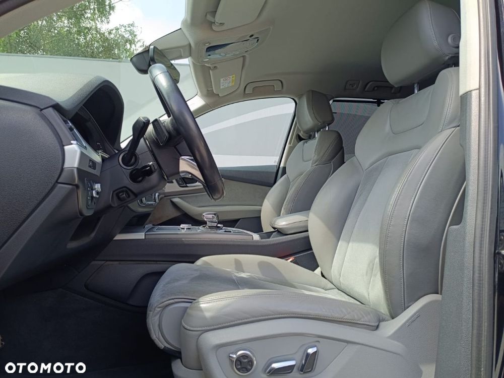 Audi Q7 3.0 TDI Quattro Tiptronic - 26