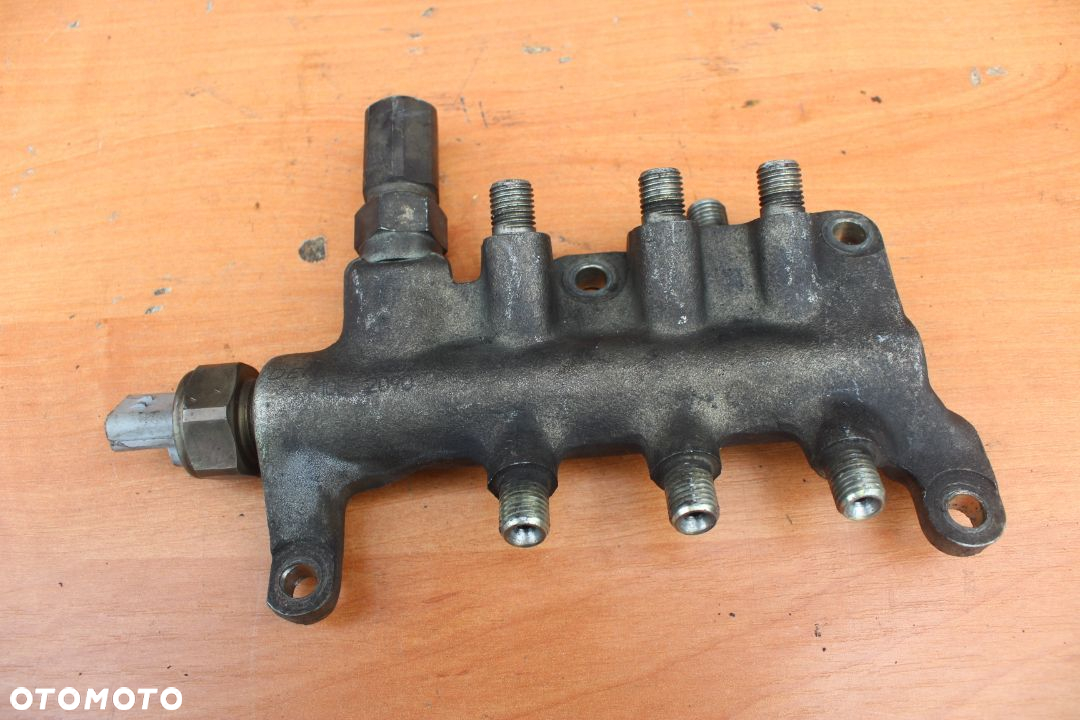 LISTWA WTRYSKOWA OPEL VECTRA C SIGNUM 3.0 CDTI Y30DT - 2