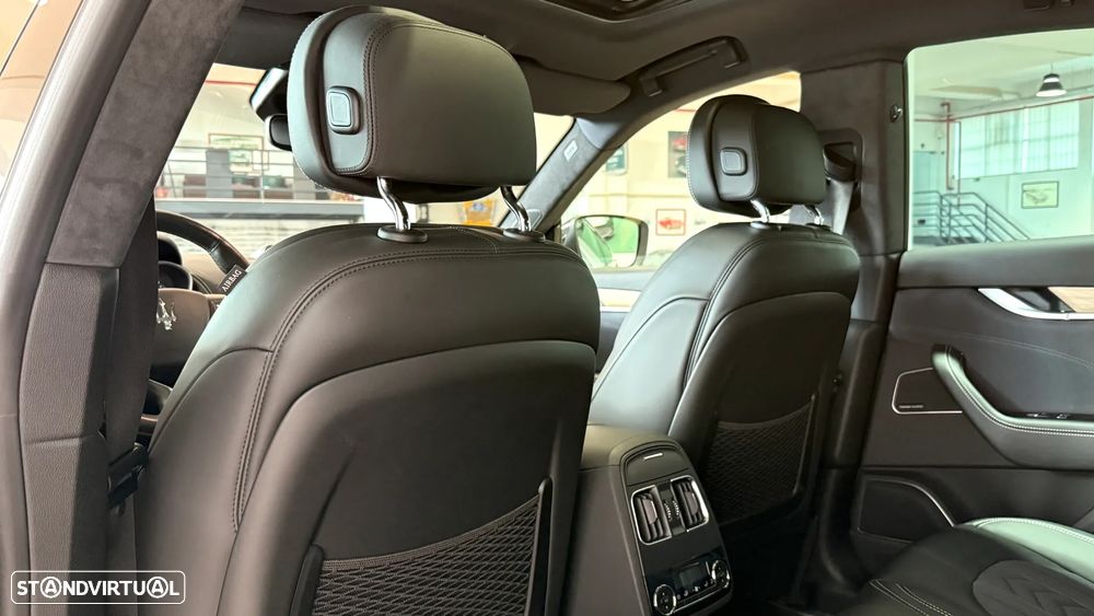 Maserati Levante S Q4 - 17