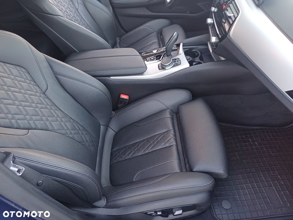 BMW Seria 5 520d M Sport Edition - 32