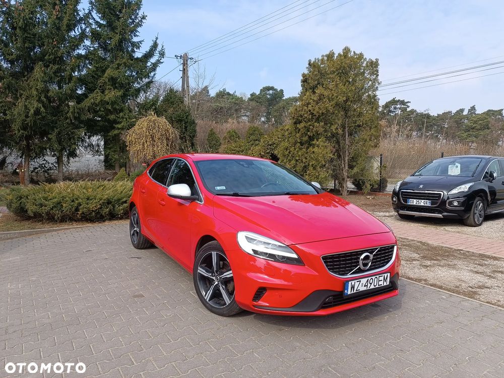 Volvo V40 D2 Drive-E R-Design Momentum - 19