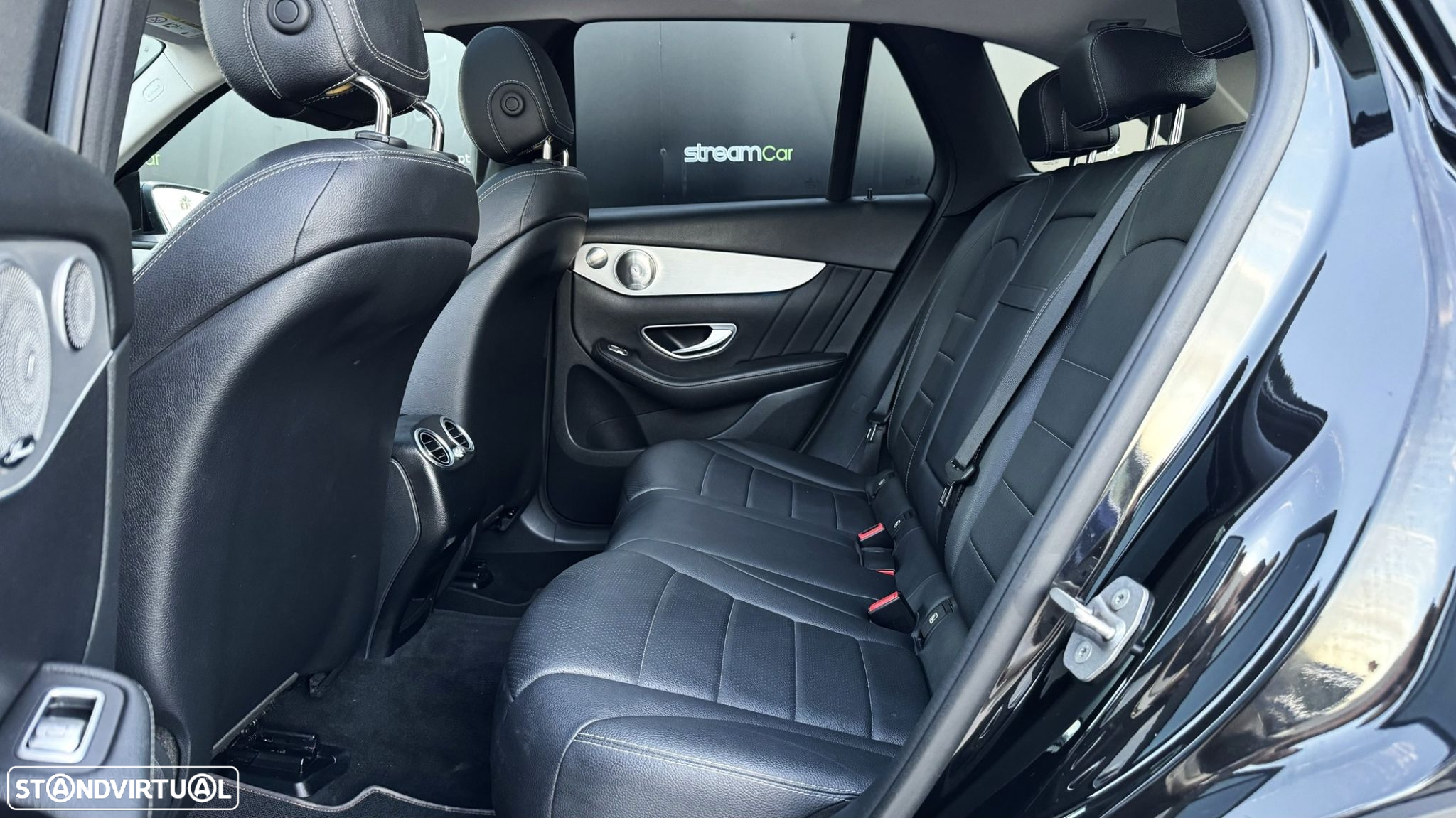 Mercedes-Benz GLC 250 d AMG Line 4-Matic - 24