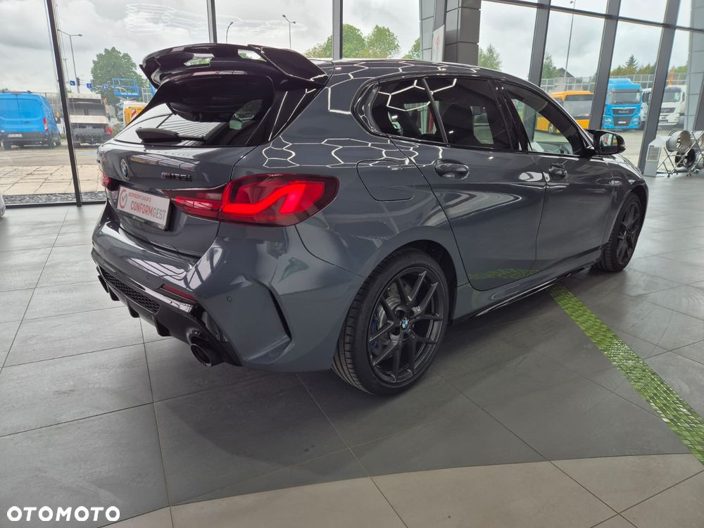 BMW 1M - 8