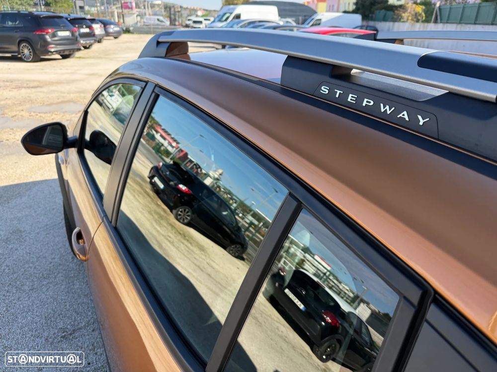 Dacia Sandero Stepway TCe 90 Comfort - 26