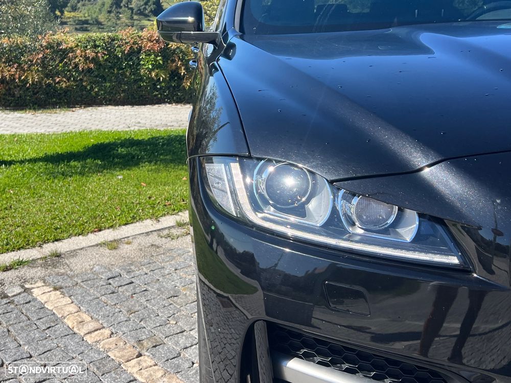 Jaguar F-Pace 2.0 i4D R-Sport AWD Aut. - 20