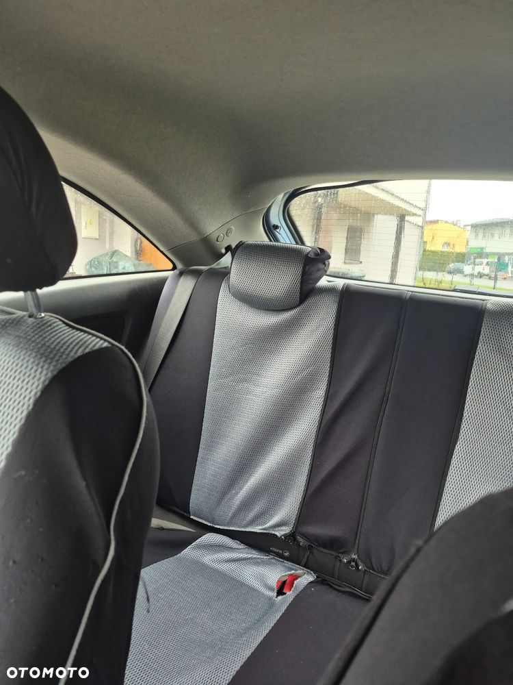 Opel Corsa 1.0 12V - 11