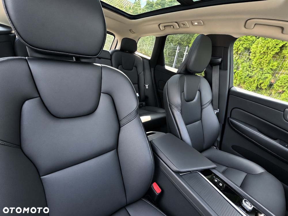 Volvo XC 60 B6 B AWD Momentum Pro - 16