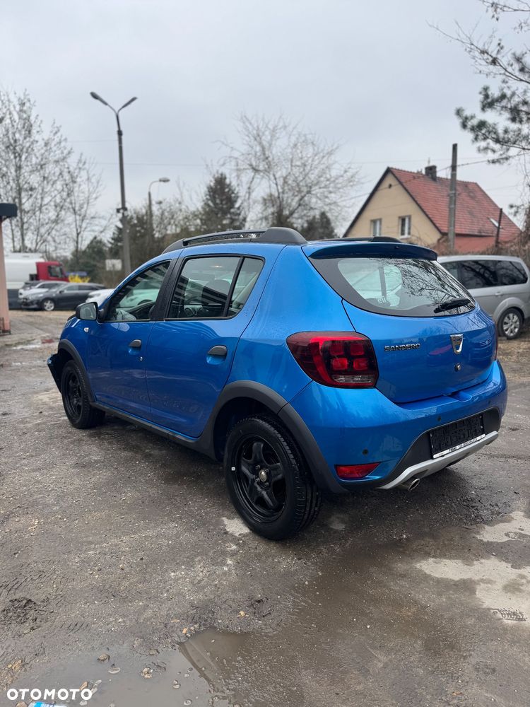 Dacia Sandero - 10