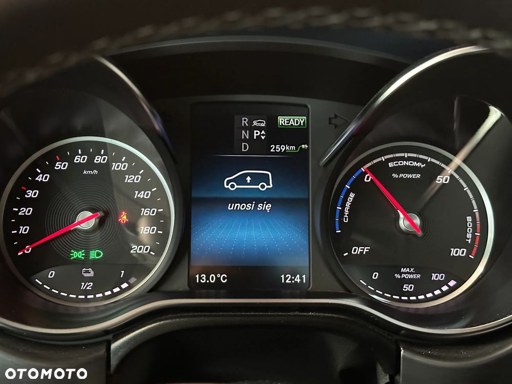 Mercedes-Benz EQV - 36