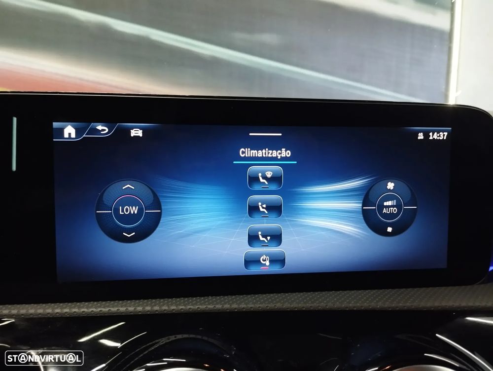 Mercedes-Benz A 200 AMG Line Aut. - 39