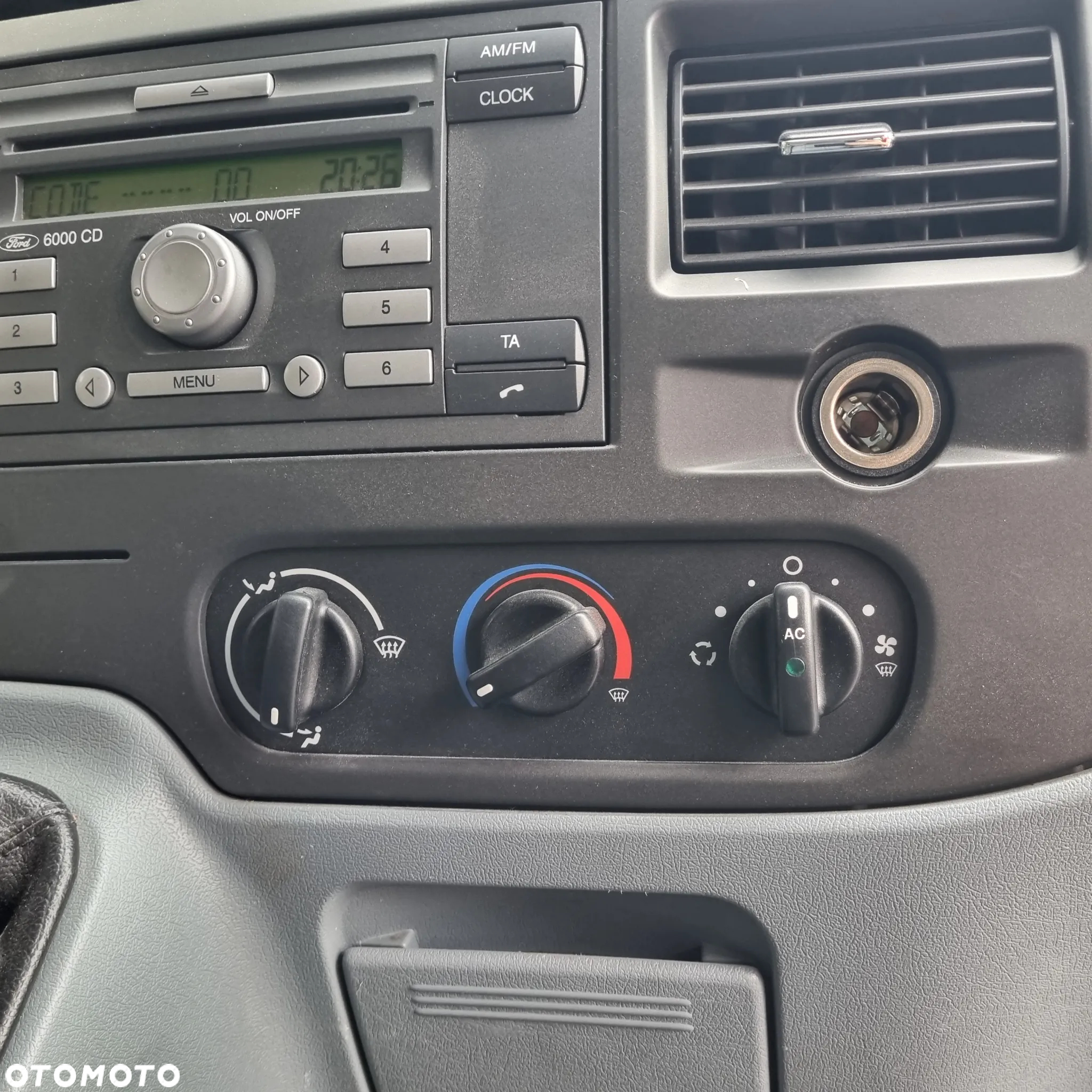 Ford Transit - 14