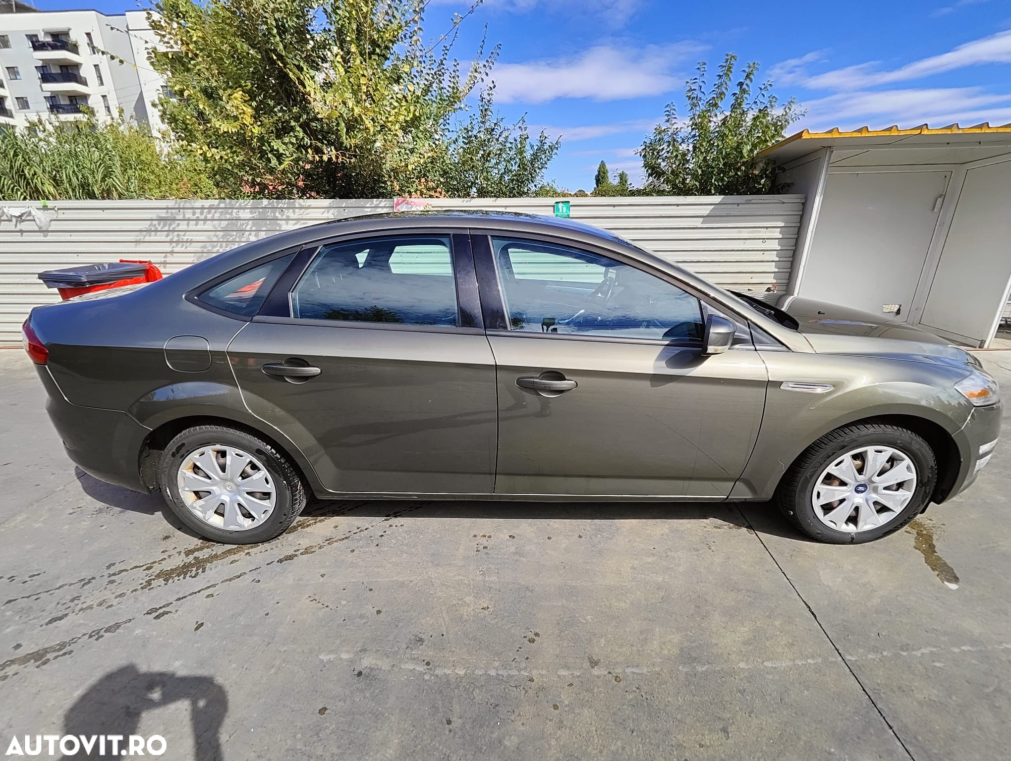 Ford Mondeo 2.0 TDCi Powershift Business Class - 3