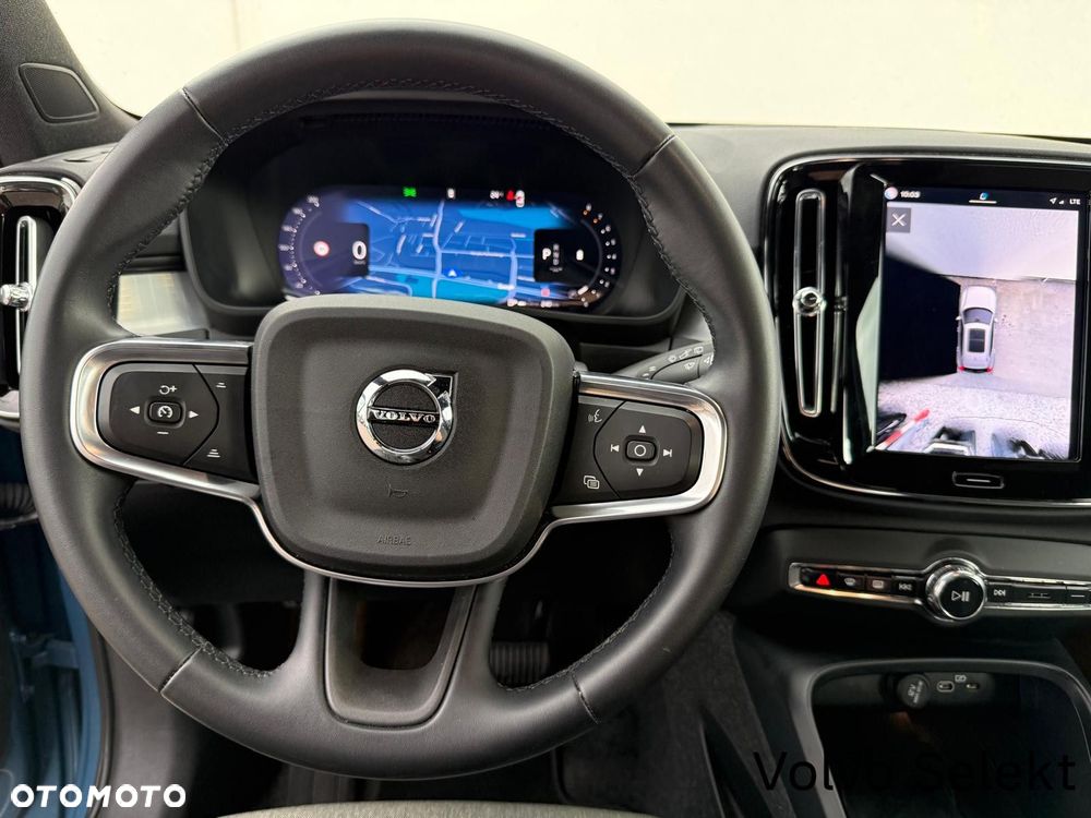 Volvo XC 40 - 18