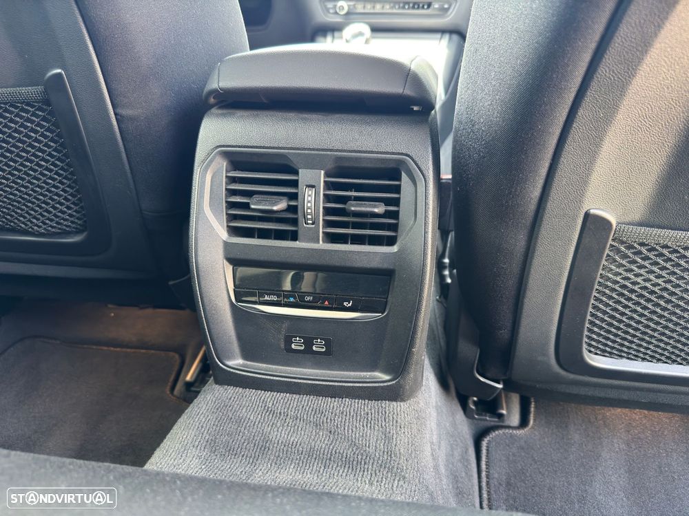 BMW 330 e Corporate Edition Auto - 11
