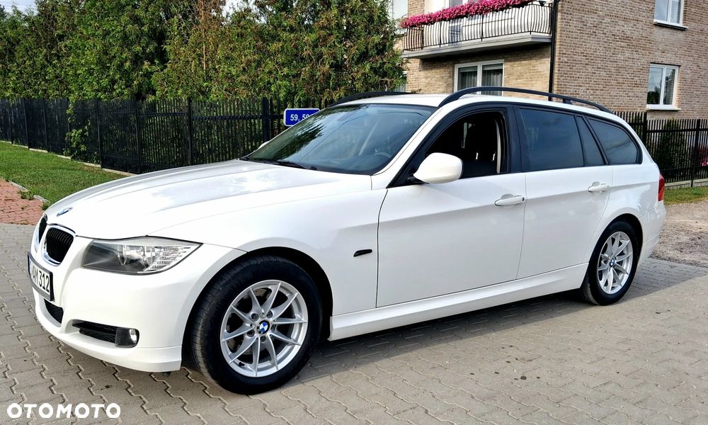 BMW Seria 3 318d DPF Edition Lifestyle - 1
