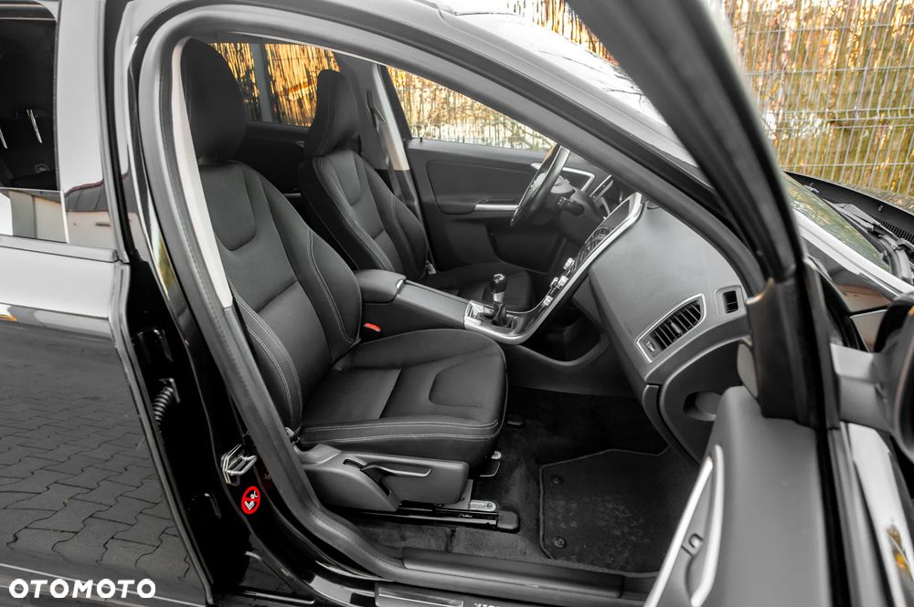 Volvo XC 60 D4 AWD Summum - 7