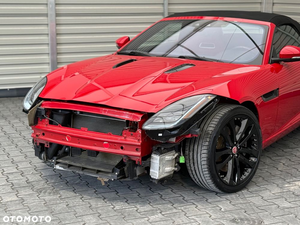 Jaguar F-Type P300 - 38