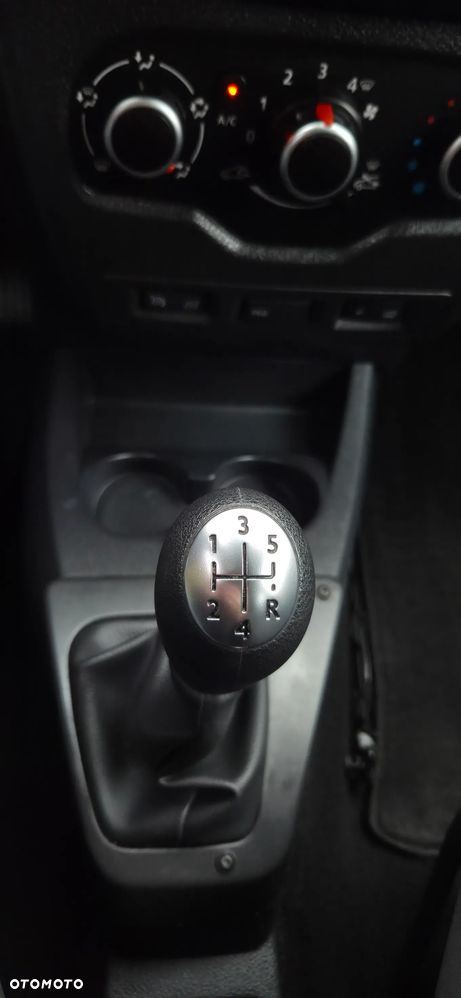 Dacia Dokker 1.6 SCe Laureate - 25