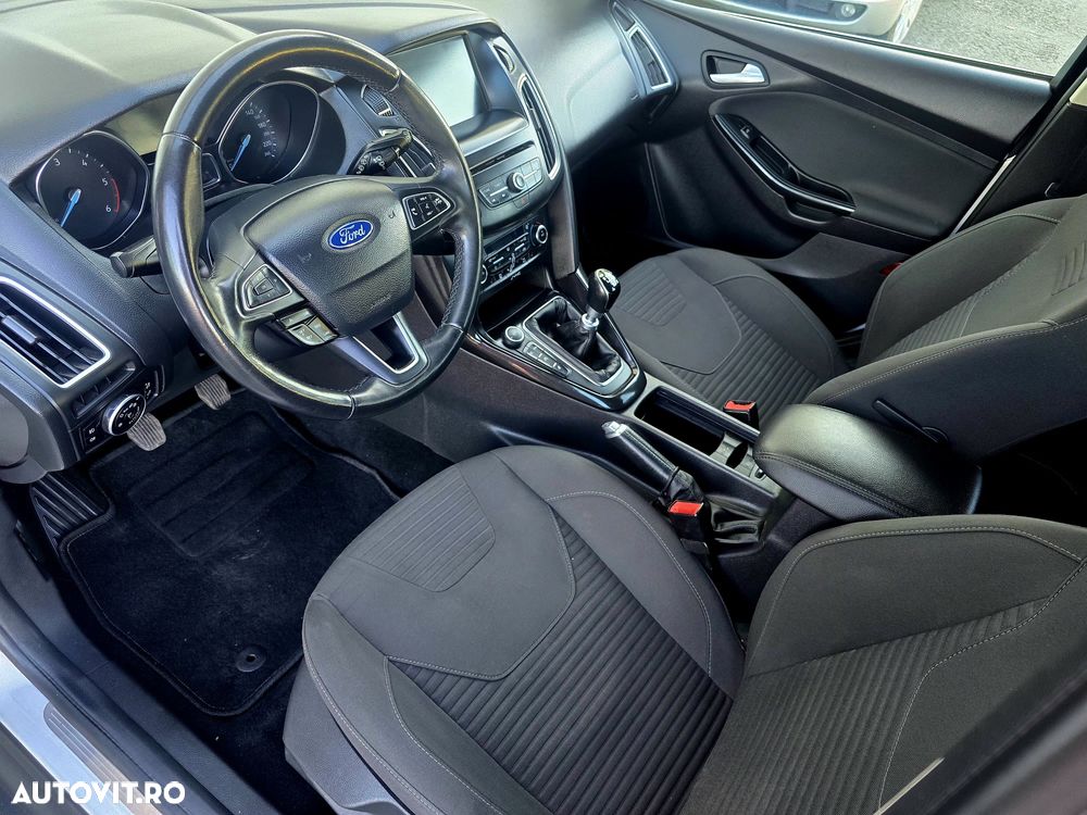 Ford Focus - 16