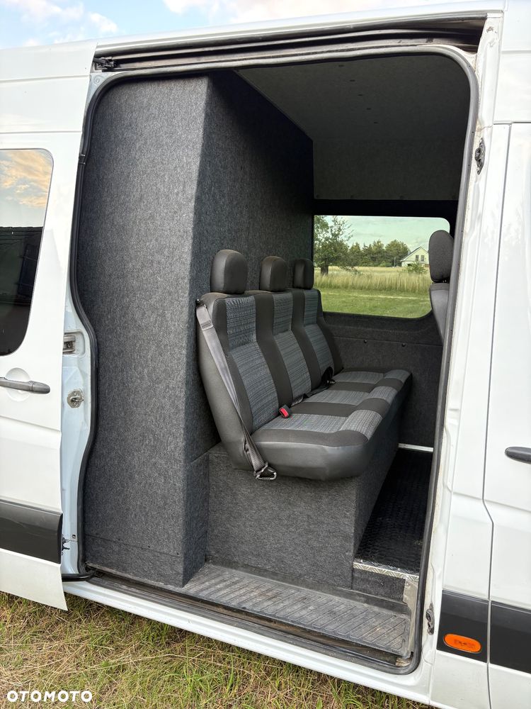 Mercedes-Benz Sprinter - 8