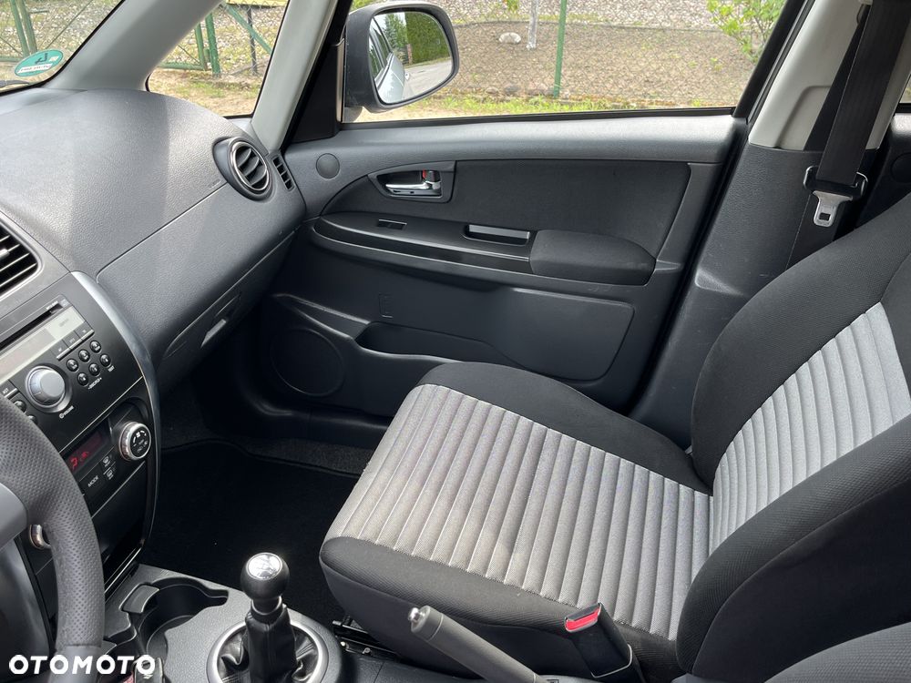 Suzuki SX4 1.6 VVT 4x2 City - 19