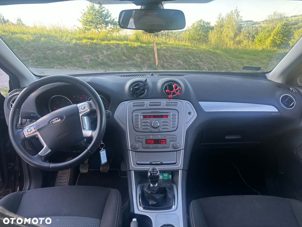 Ford Mondeo - 7