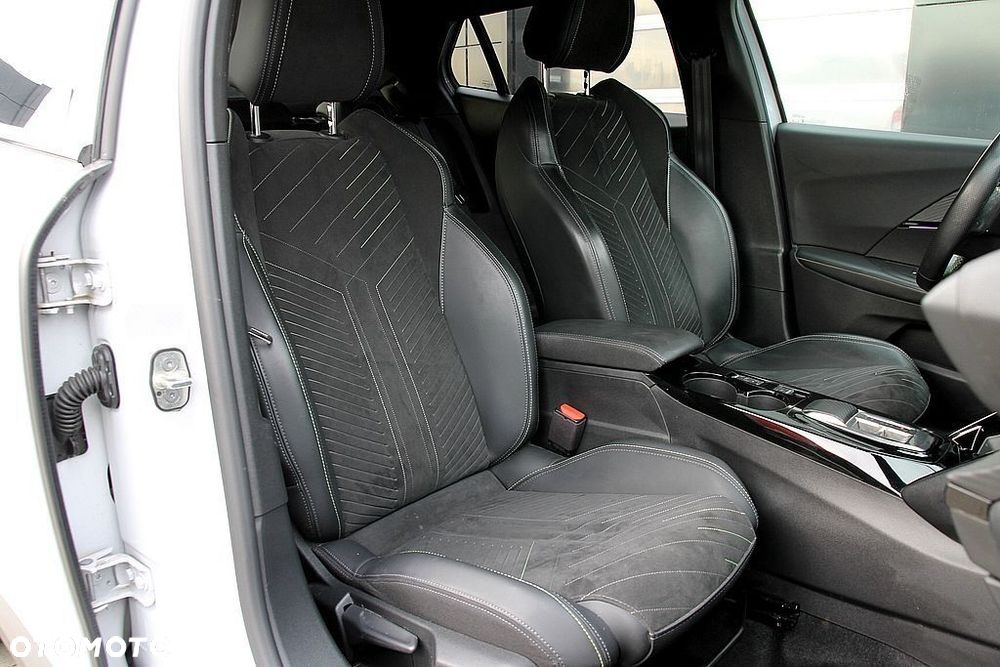 Peugeot 2008 1.2 PureTech GT S&S EAT8 - 25