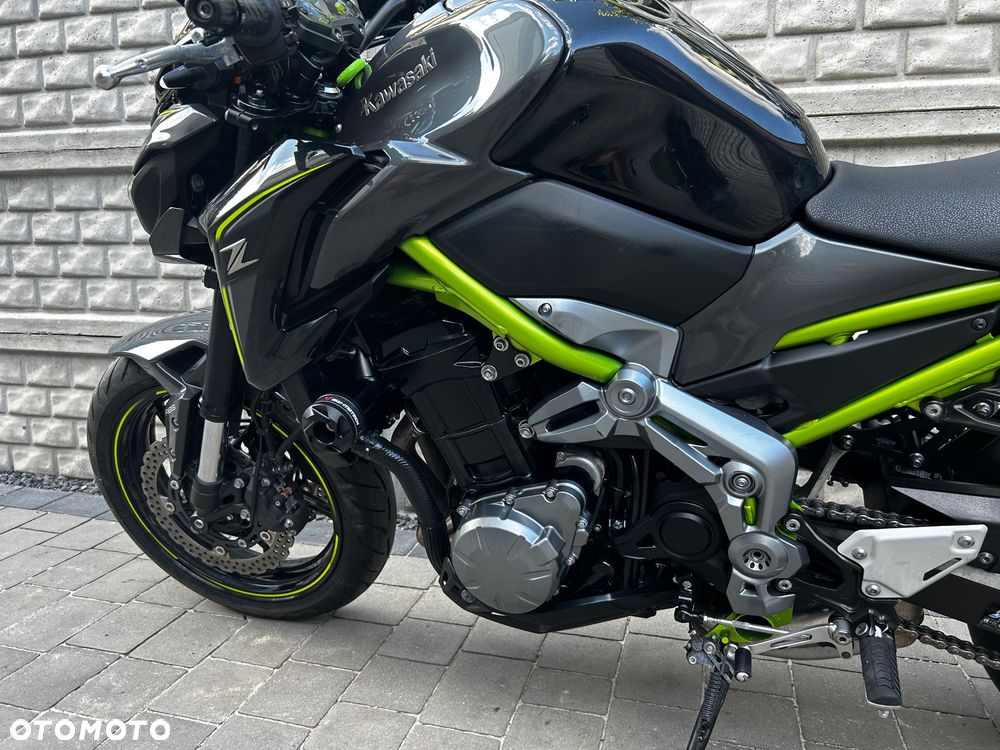 Kawasaki Z 900 - 16