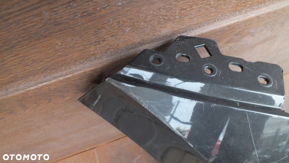 Zderzak przedni prawy Volkswagen Arteon 3G8807796A - 3