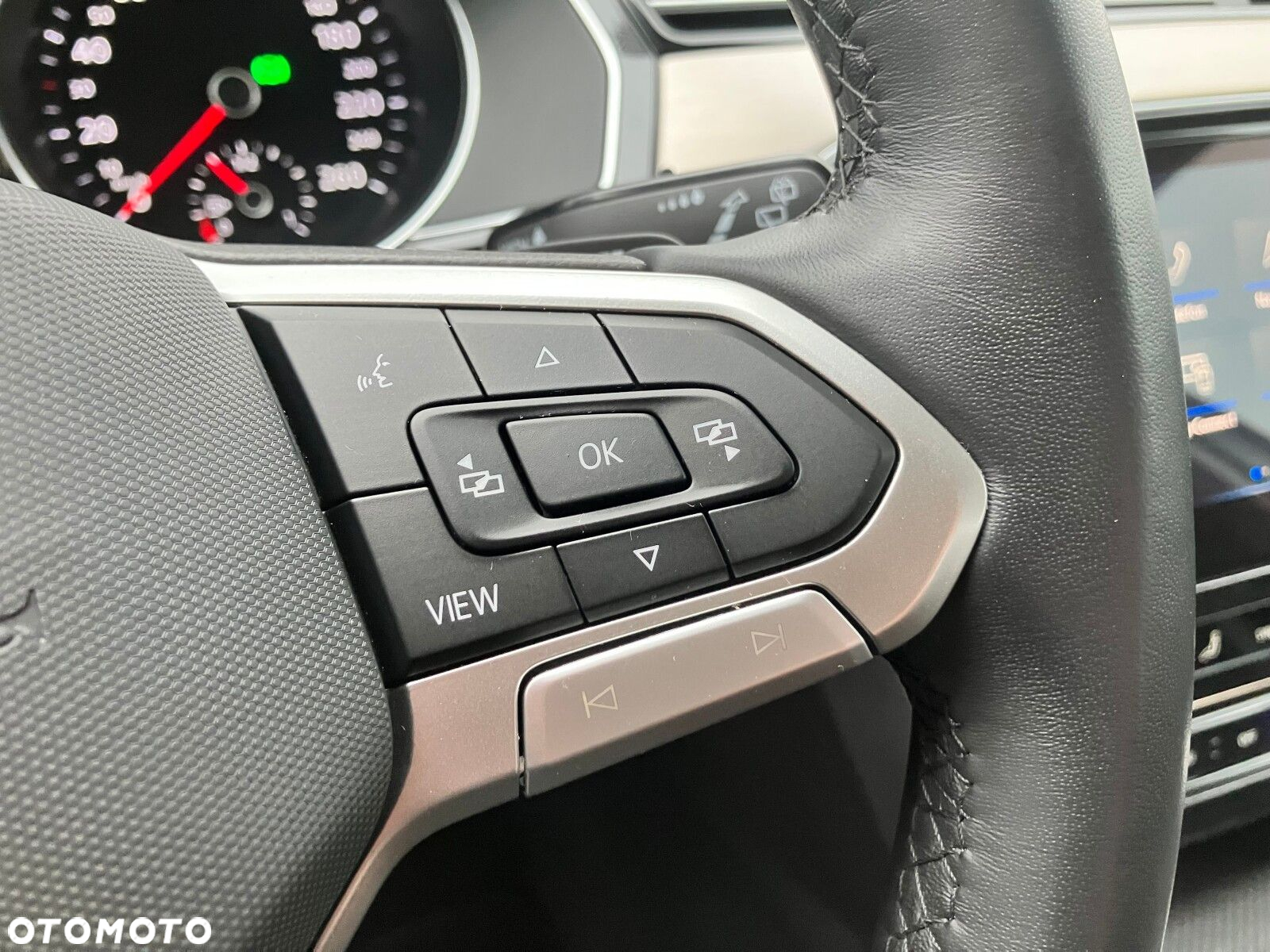 Volkswagen Passat 2.0 TDI EVO Elegance DSG - 20
