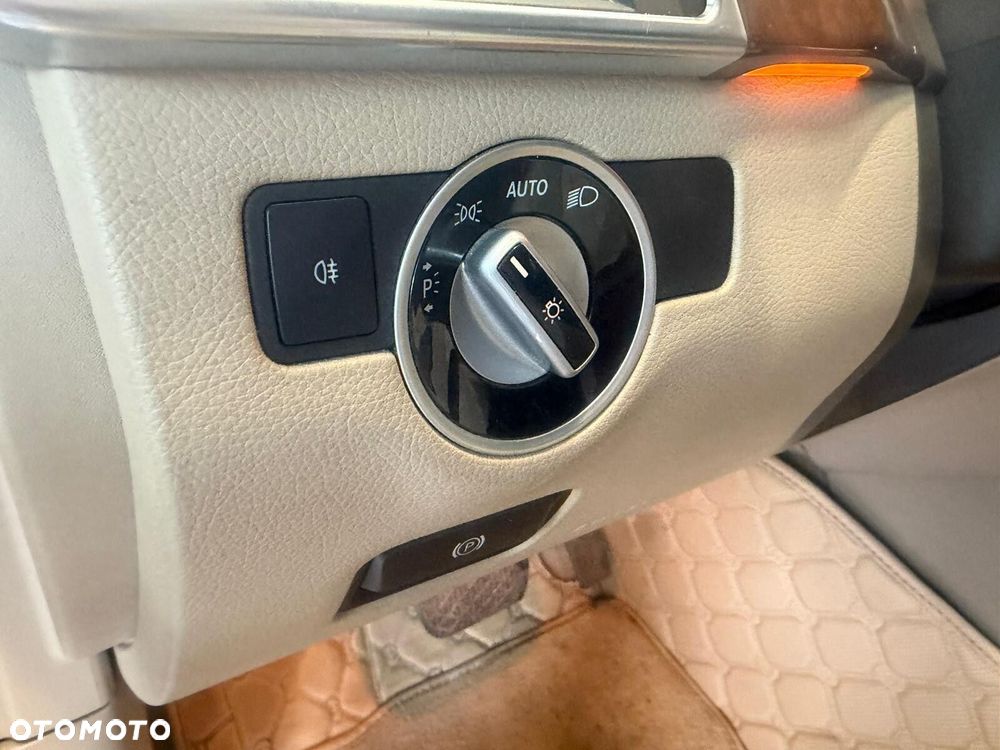 Mercedes-Benz ML - 20