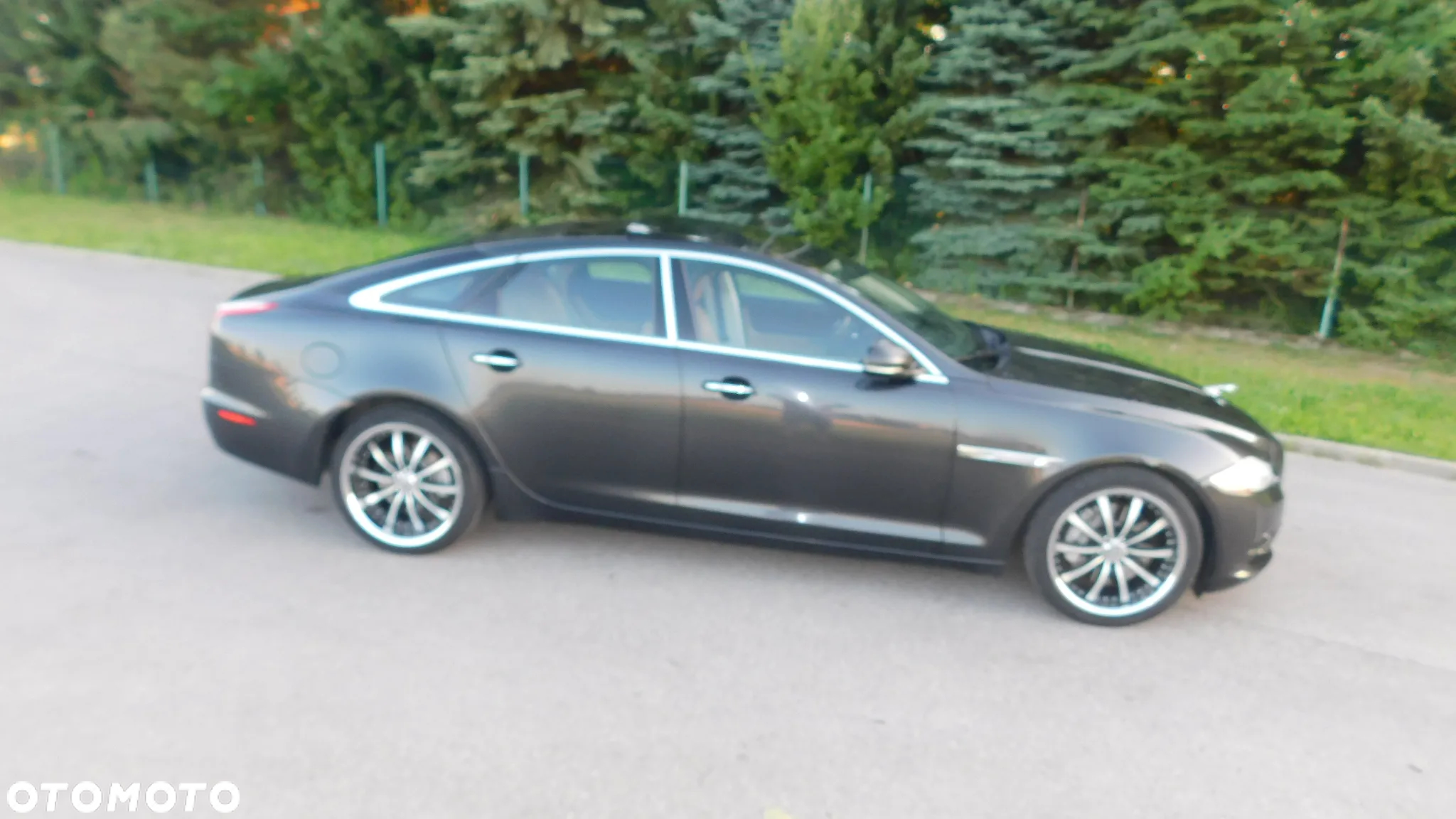 Jaguar XJ 5.0 V8 LWB Premium Luxury - 21