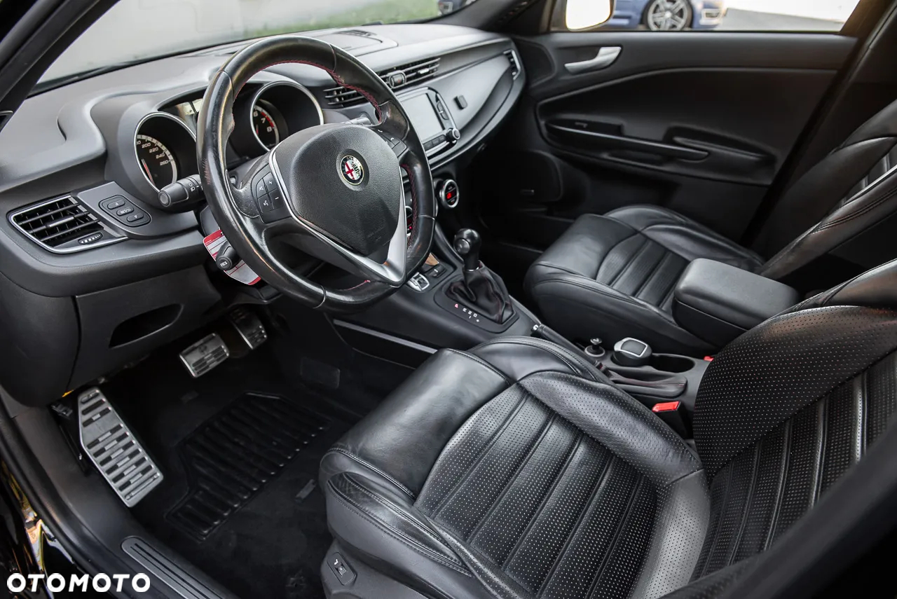 Alfa Romeo Giulietta 1.8 TBi 16V TCT Quadrifoglio Verde - 15