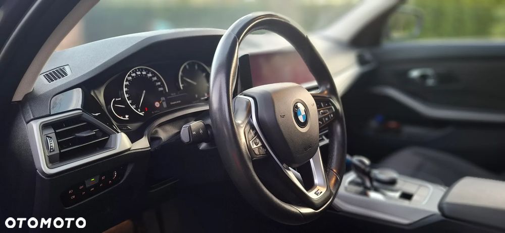 BMW Seria 3 318d Business Edition - 10