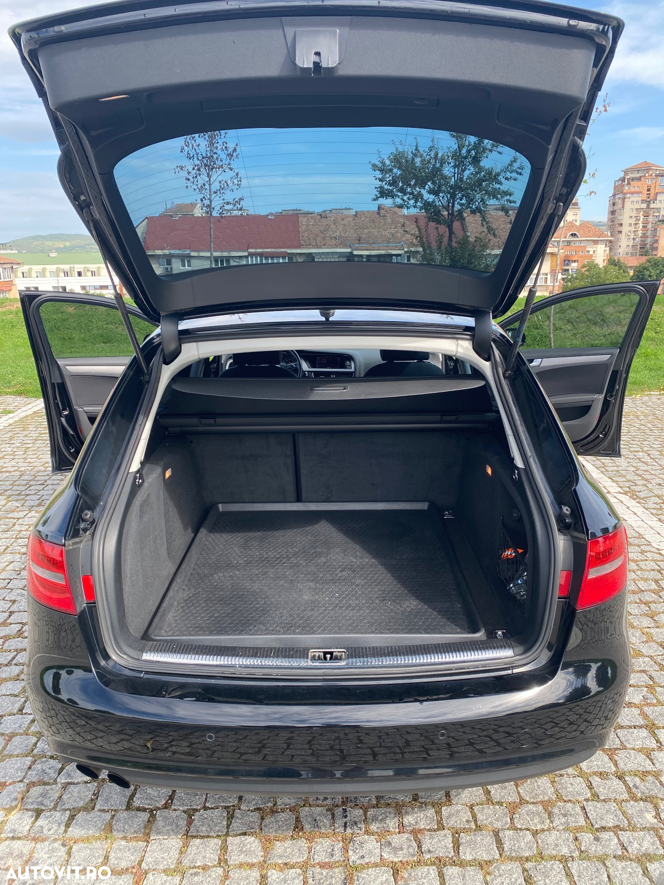 Audi A4 Avant 2.0 TDI - 4